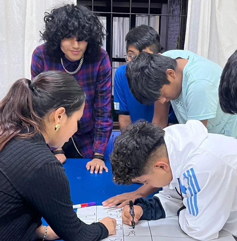 Estudiantes de Sentir 5